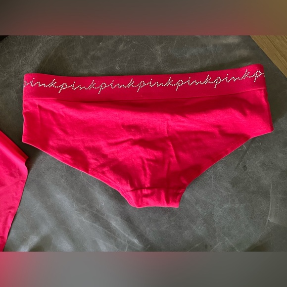 🎈Lot of Victoria Secrets Panties, SZ MEDIUM
5 Brand New, Never worn, 2010s - Picture 8 of 16